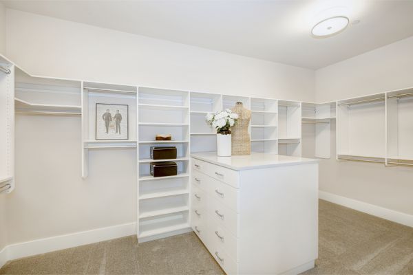 Eau Claire Closet and Shelving Service